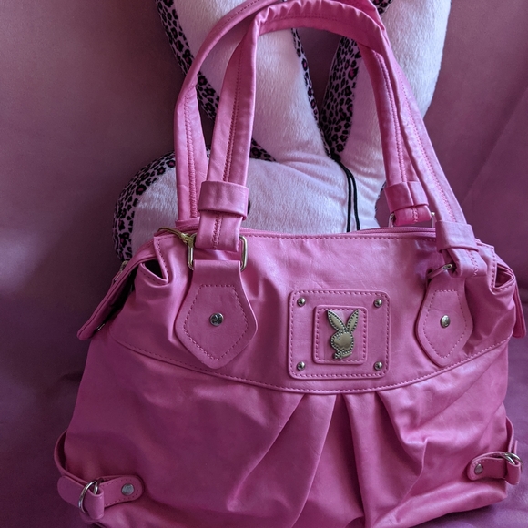PLAYBOY Handbags - Playboy vintage y2k pink purse 👛 😍🐰